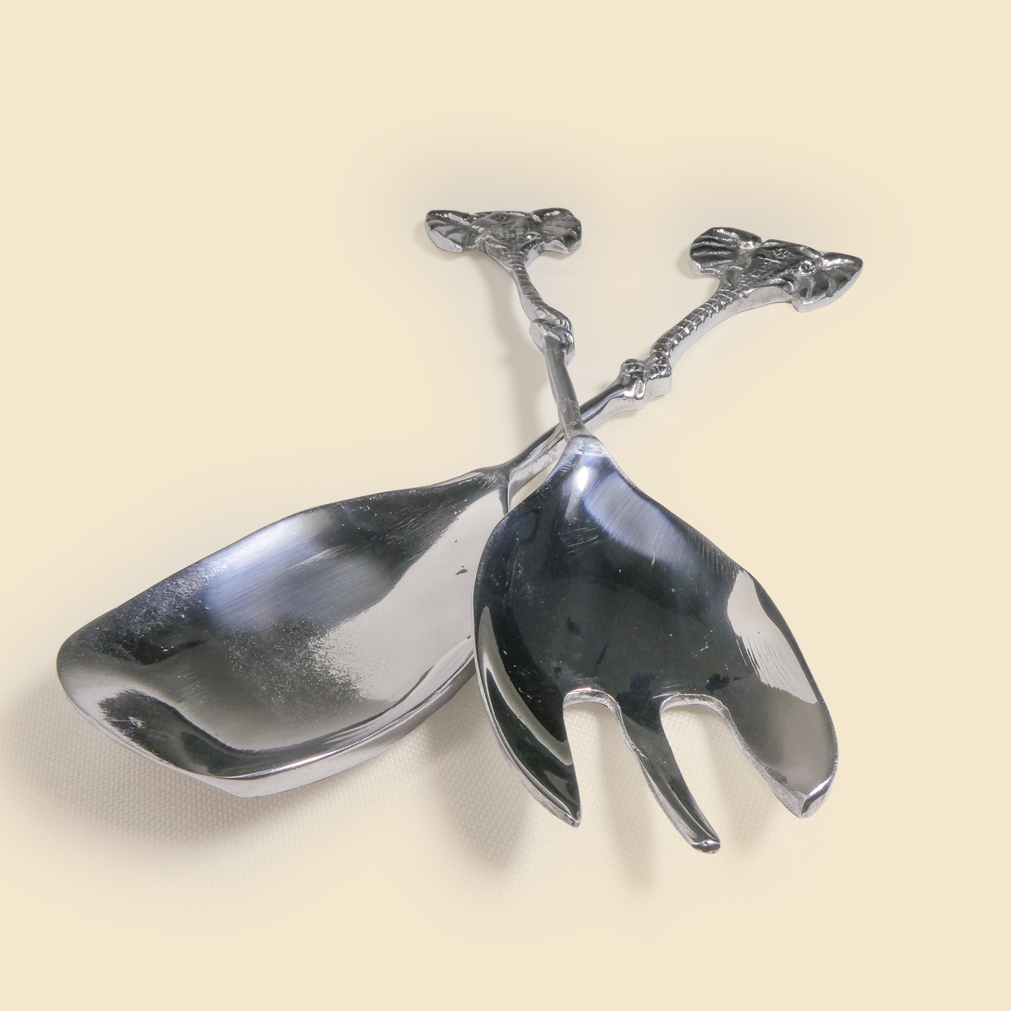 Elephant Salad Server